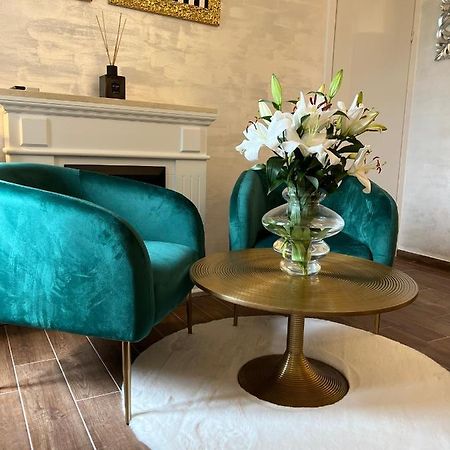 La Dolce Vita Luxury II Apartments With Best Free Private Parking In Center 普拉 外观 照片