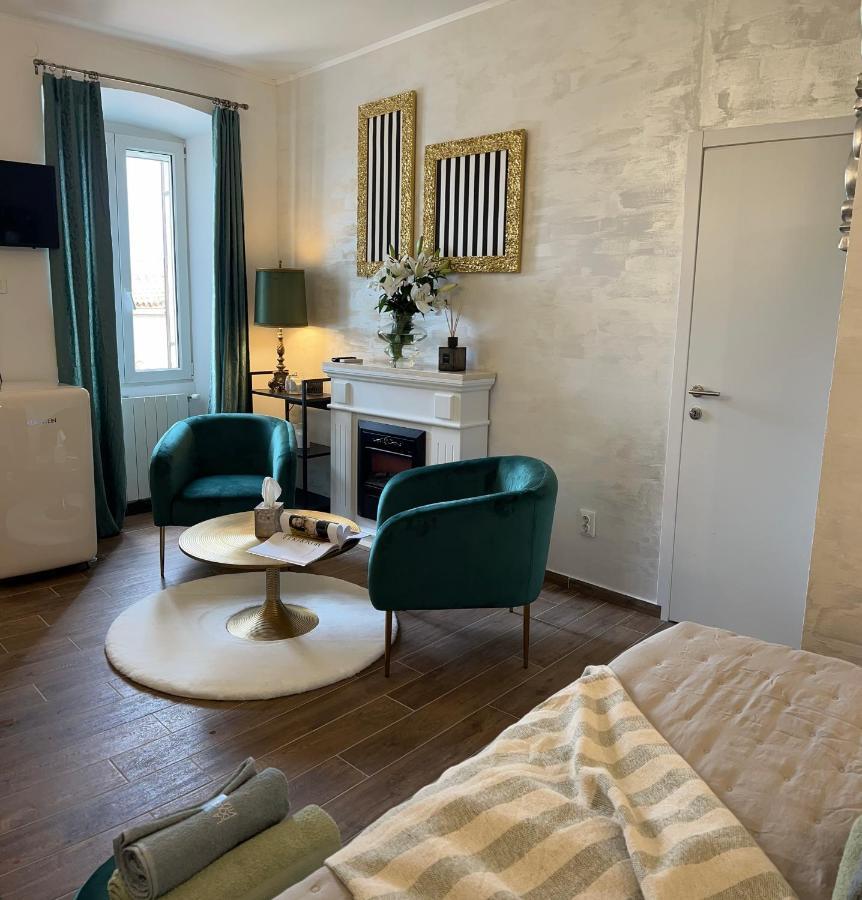 La Dolce Vita Luxury II Apartments With Best Free Private Parking In Center 普拉 外观 照片