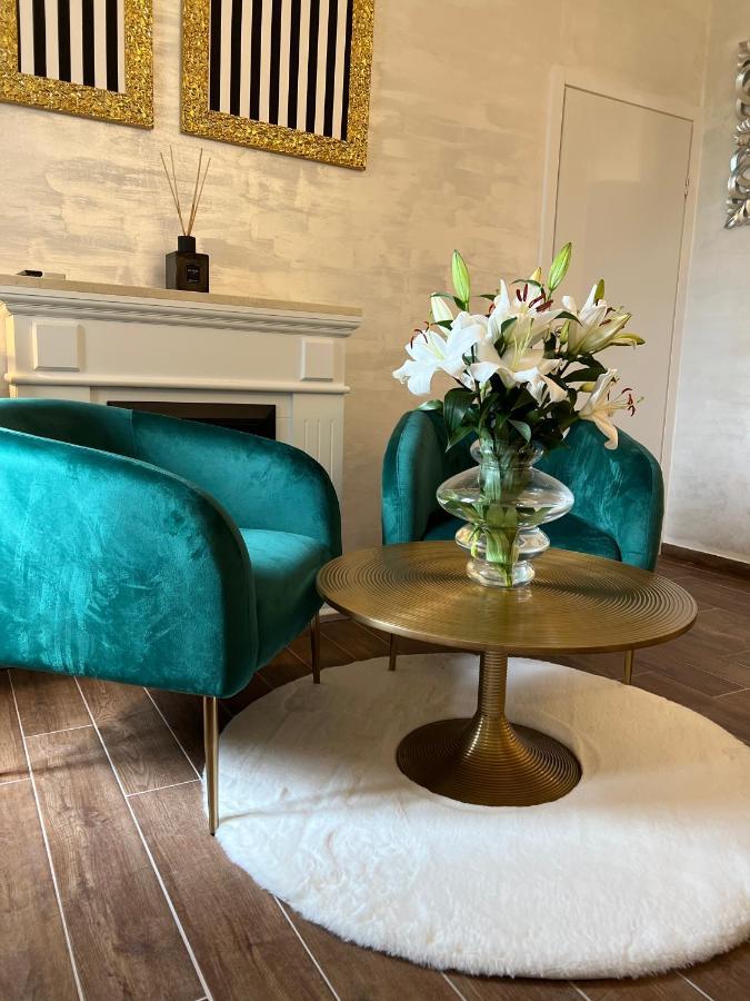 La Dolce Vita Luxury II Apartments With Best Free Private Parking In Center 普拉 外观 照片