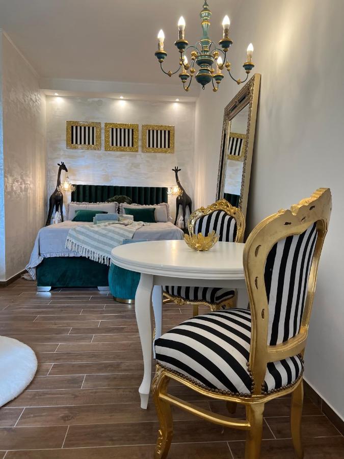 La Dolce Vita Luxury II Apartments With Best Free Private Parking In Center 普拉 外观 照片
