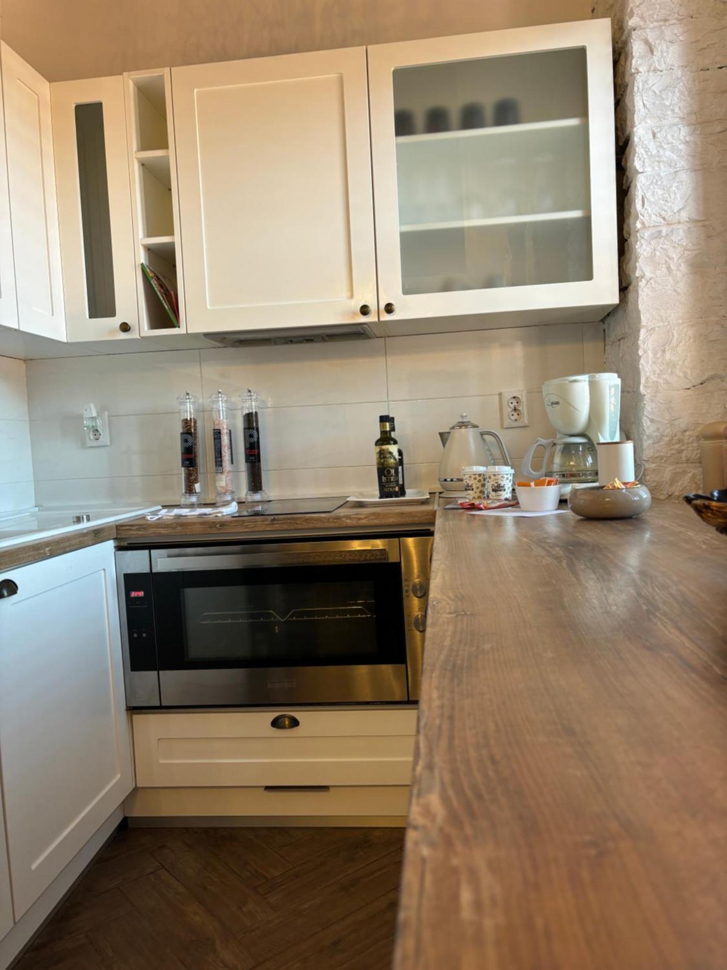 La Dolce Vita Luxury II Apartments With Best Free Private Parking In Center 普拉 外观 照片